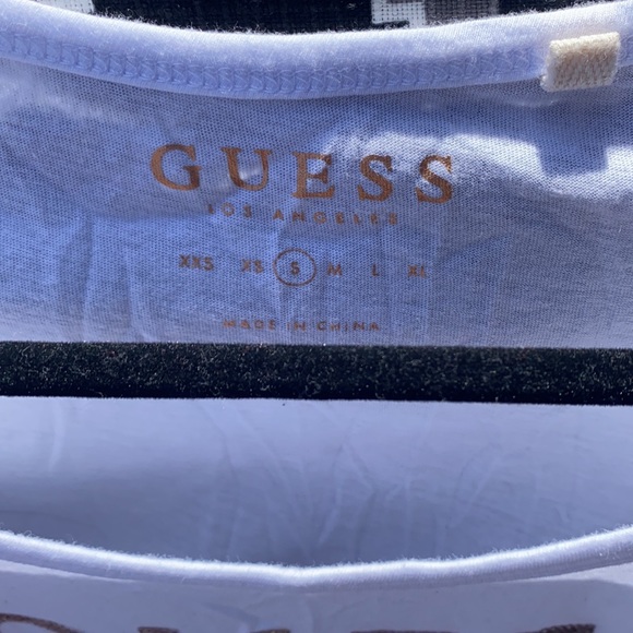 Guess Top - Picture 2 of 2